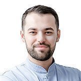 Врач Абакумов Артем Александрович