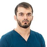 Врач Абдуллаев Арсен Теймурович