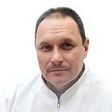 Врач Абдуллатыпов Ильдар Хасанович