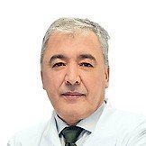 Врач Абдуллоев Шозодаабдол Чарогович