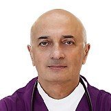 Врач Абрамов Караман Сергеевич