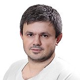 Врач Аджиев Ренад Наджиевич