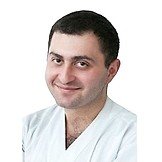 Врач Ахинян Эдуард Каренович