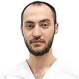 Врач Ахмадов Ислам Ваалитович 