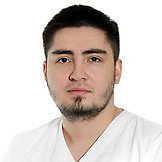 Врач Ахмадов Шейх-Мансур Шейхахметович