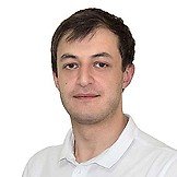 Врач Ахматов Аслан Алиевич