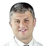 Врач Ахмеров Ренат Рашидович