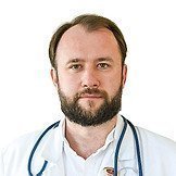 Врач Аксенов Денис Валериевич