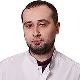 Врач Аксенов Юрий Алексеевич