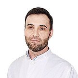Врач Алчаков Арсен Курбаналиевич