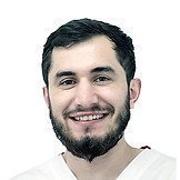 Врач Амаханов Замир Валерийевич