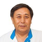 Врач Анбушинов Валерий Дмитриевич