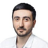 Врач Антонов Заури Романович