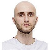 Врач Астахов Роман Артурович