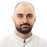 Врач Багулов Артем Анзорович