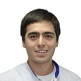 Врач Байрамов Эмиль Гейдарович