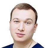 Врач Бартенев Максим Дмитриевич
