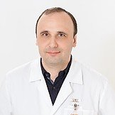 Врач Батчаев Эльдар Османович