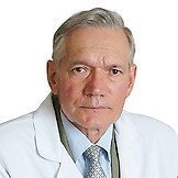 Врач Баткаев Эдуард Алексеевич