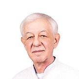 Врач Бегишев Рафаэль Аркадьевич