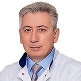 Врач Бейтуганов Арсен Абдулович