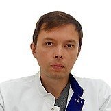 Врач Болтаев Дамир Михайлович