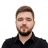 Врач Борзов Артем Рамилевич