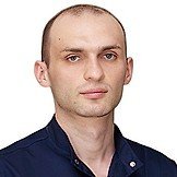 Врач Бостанов Эльдар Альбертович