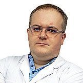 Врач Букша Максим Александрович