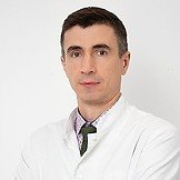 Врач Бурдин Дмитрий Васильевич
