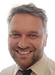 Врач Чернов Валентин Валентинович