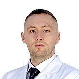 Врач Чумак Максим Андреевич