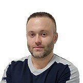 Врач Давыдовский Денис Викторович