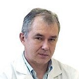 Врач Дендеберов Евгений Станиславович