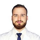Врач Денисов Михаил Михайлович