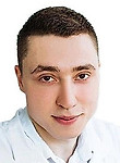 Врач Денхаев Ильяс Мовладович