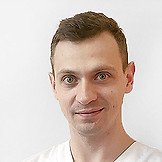 Врач Донаканян Роман Арсенович
