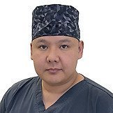 Врач Дундуков Джангор Александрович	
