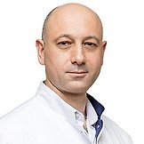 Врач Дзитиев Виталий Казиханович