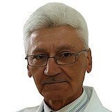 Врач Дзукаев Василий Сергеевич