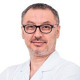 Врач Эйвазов Самир Нураддинович