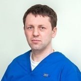 Врач Еременко Денис Витальевич