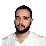 Врач Есаян Андраник Суренович