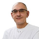 Врач Есенов Таймураз Таймуразович