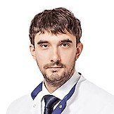 Врач Евстратов Роман Михайлович