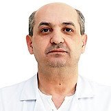 Врач Фараджев Руслан Тельманович