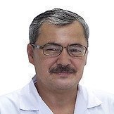 Врач Фасхутдинов Ренат Мунирович
