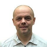 Врач Фиклисов Дмитрий Сергеевич