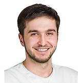 Врач Гаджиев Максим Магомедович