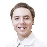 Врач Гапонов Евгений Андрианович